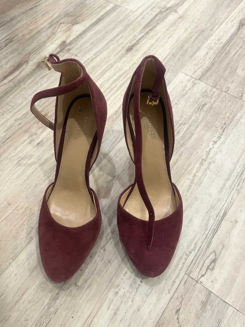 New without tags Michael kohrs heels 6.5
